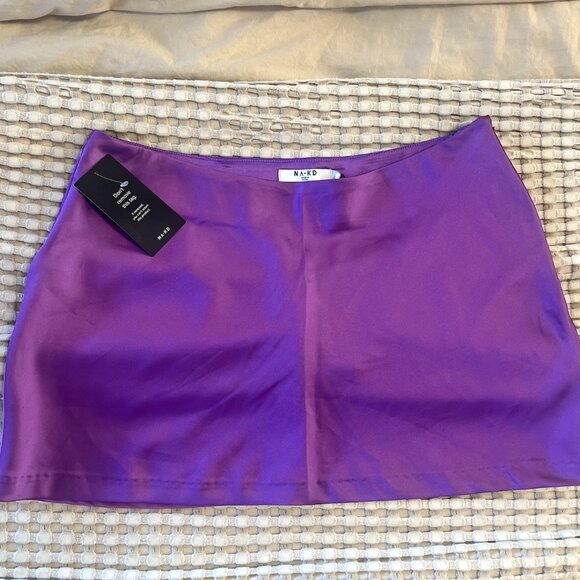 NA-KD Purple Silky Mini Skirt - Picture 4 of 7